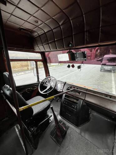 Mercedes 609 D 1990, 450,000 km - 4.0 l - Zaqatala