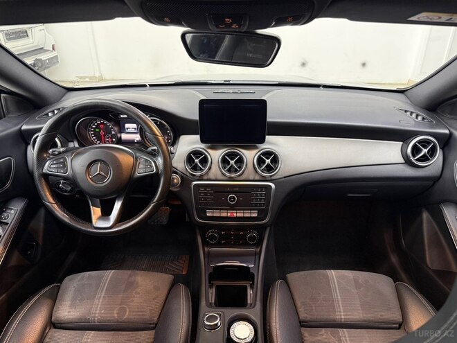 Mercedes  2016, 218,000 km - 1.5 l - Bakı