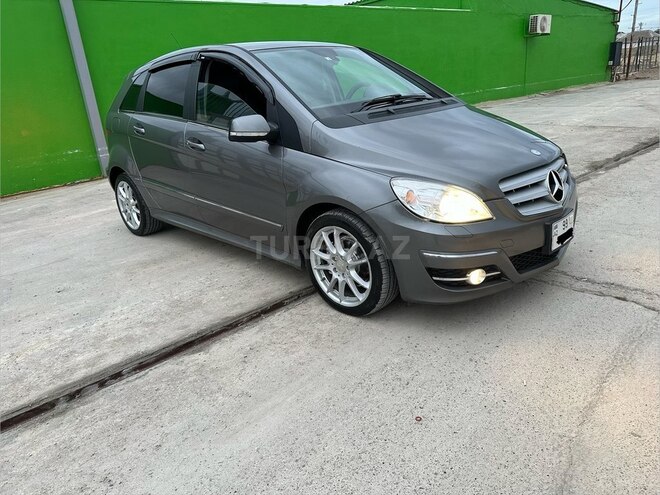 Mercedes B 170 2010, 167,400 km - 1.7 l - Sumqayıt