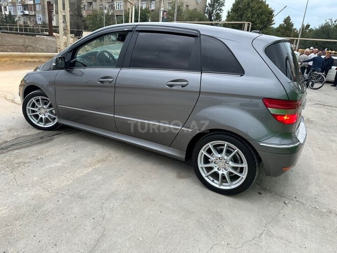 Mercedes B 170 2010, 167,400 km - 1.7 l - Sumqayıt
