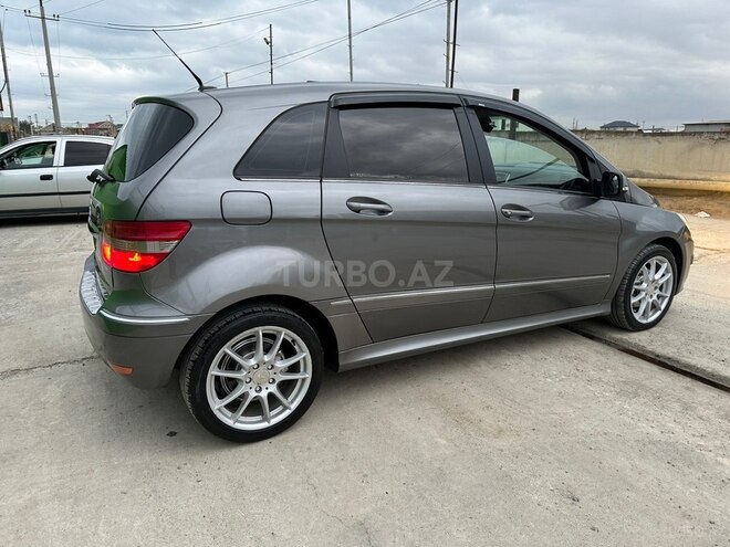 Mercedes B 170 2010, 167,400 km - 1.7 l - Sumqayıt