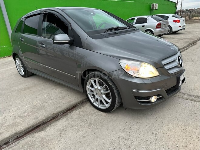 Mercedes B 170 2010, 167,400 km - 1.7 l - Sumqayıt