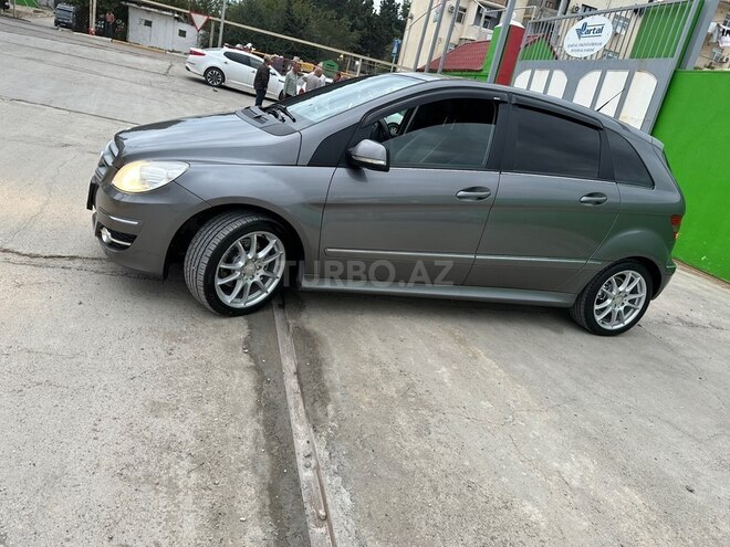 Mercedes B 170 2010, 167,400 km - 1.7 l - Sumqayıt