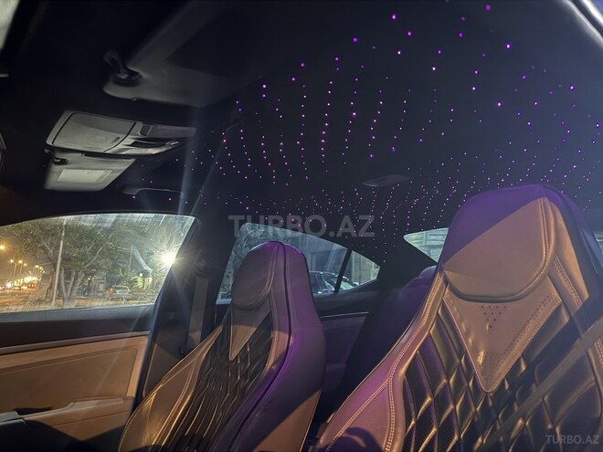 Hyundai Elantra 2018, 193,000 km - 2.0 l - Bakı