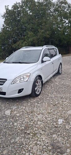 Kia  2010, 242,000 km - 1.4 l - Quba