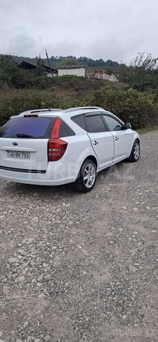 Kia  2010, 242,000 km - 1.4 l - Quba