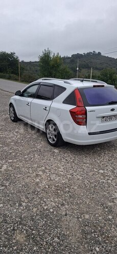 Kia  2010, 242,000 km - 1.4 l - Quba