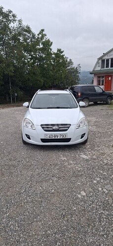 Kia  2010, 242,000 km - 1.4 l - Quba