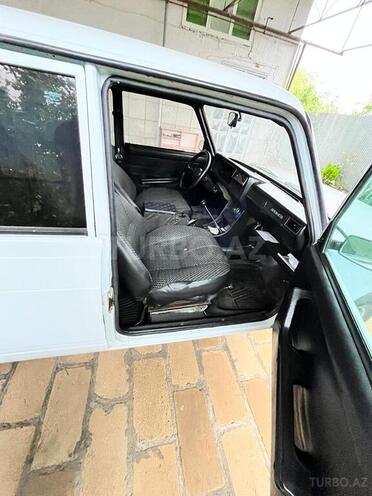 LADA (VAZ) 2107 2001, 283,000 km - 1.6 l - Salyan