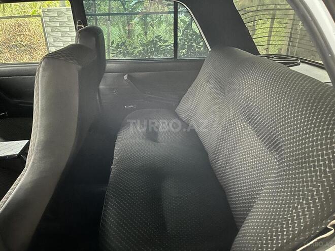 LADA (VAZ) 2107 2001, 283,000 km - 1.6 l - Salyan