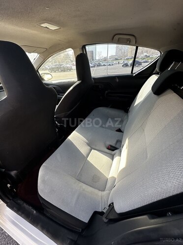 Toyota Aqua 2019, 255,000 km - 1.5 l - Bakı