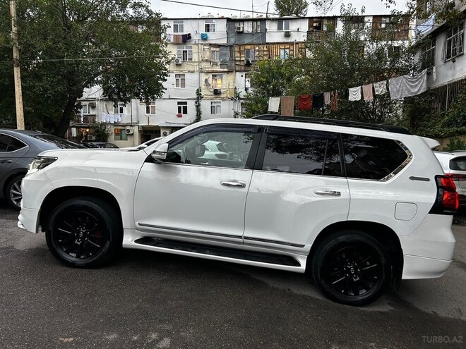 Toyota Land Cruiser Prado 2010, 330,000 km - 4.0 l - Bakı
