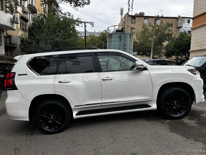 Toyota Land Cruiser Prado 2010, 330,000 km - 4.0 l - Bakı