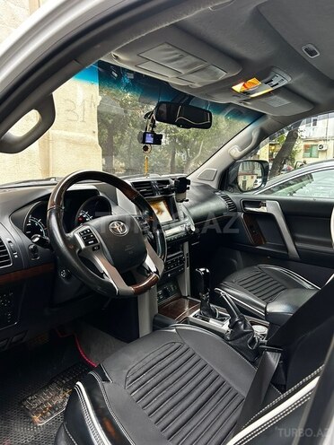 Toyota Land Cruiser Prado 2010, 330,000 km - 4.0 l - Bakı