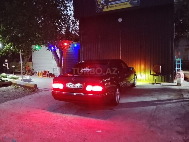 Mercedes E 200 1996, 500,000 km - 2.0 l - Lerik