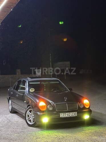 Mercedes E 200 1996, 500,000 km - 2.0 l - Lerik