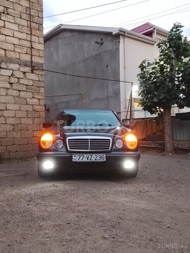 Mercedes E 200 1996, 500,000 km - 2.0 l - Lerik