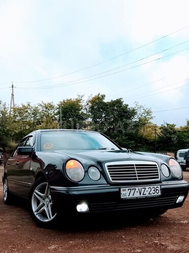 Mercedes E 200 1996, 500,000 km - 2.0 l - Lerik