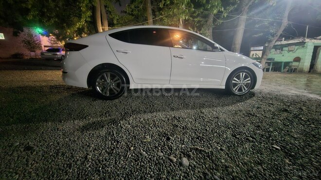 Hyundai Avante 2015, 234,000 km - 1.6 l - Bərdə