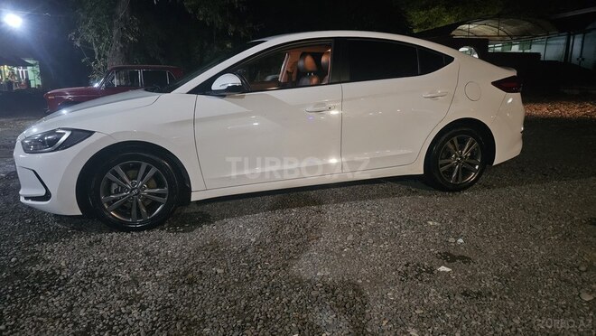 Hyundai Avante 2015, 234,000 km - 1.6 l - Bərdə