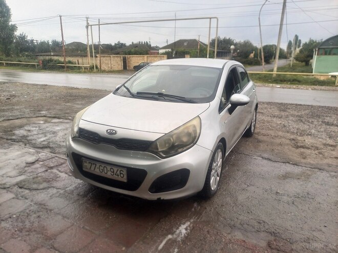 Kia Rio 2011, 550,000 km - 1.1 l - Xaçmaz