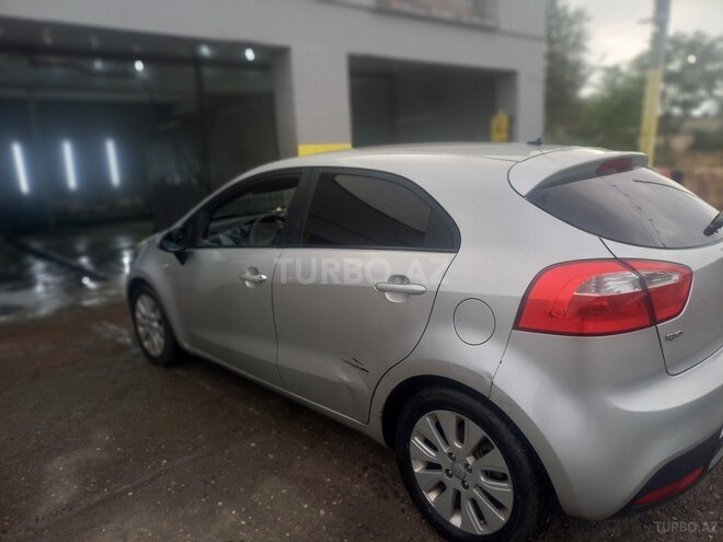 Kia Rio 2011, 550,000 km - 1.1 l - Xaçmaz