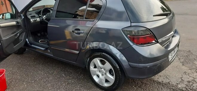 Opel Astra 2008, 524,236 km - 1.3 l - Quba