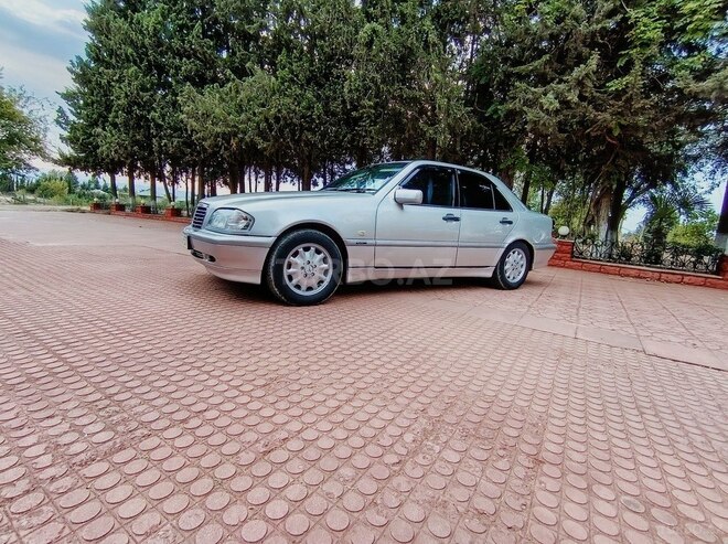 Mercedes C 220 2000, 222,000 km - 2.2 l - Cəlilabad
