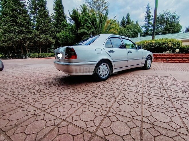 Mercedes C 220 2000, 222,000 km - 2.2 l - Cəlilabad