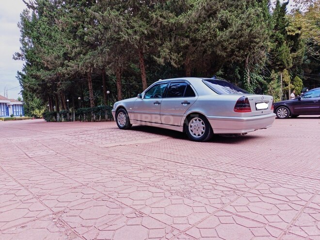Mercedes C 220 2000, 222,000 km - 2.2 l - Cəlilabad