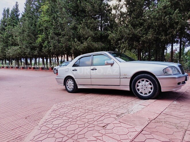 Mercedes C 220 2000, 222,000 km - 2.2 l - Cəlilabad