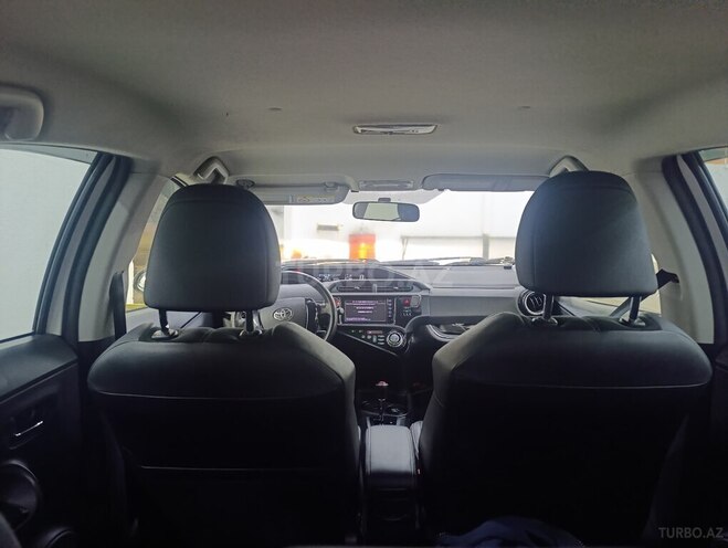 Toyota Aqua 2015, 74,500 km - 1.5 л - Bakı