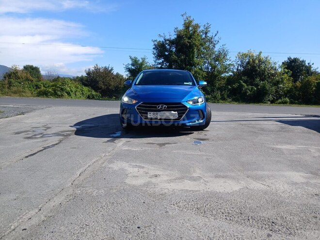 Hyundai Elantra 2016, 210,159 km - 2.0 l - Zaqatala