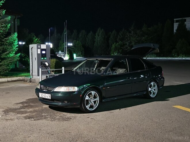 Opel Vectra 1999, 999,999 km - 1.8 l - Qazax