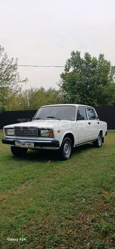 LADA (VAZ) 2107 2002, 35,268 km - 1.6 l - Ucar