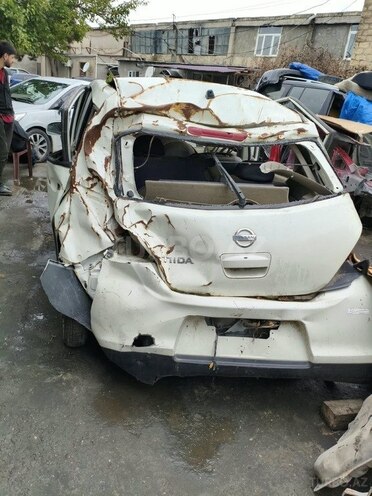 Nissan Tiida 2011, 340,000 km - 1.5 л - Bakı