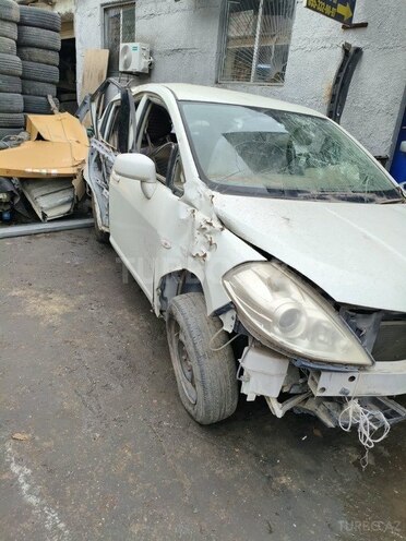 Nissan Tiida 2011, 340,000 km - 1.5 л - Bakı