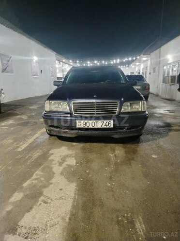 Mercedes E 230 1998, 279,874 km - 2.3 l - Saatlı