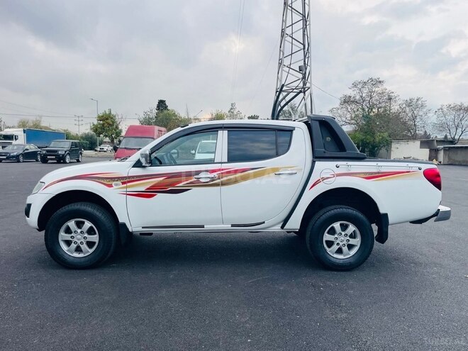 Mitsubishi L200 2012, 220,000 km - 2.5 л - Xırdalan