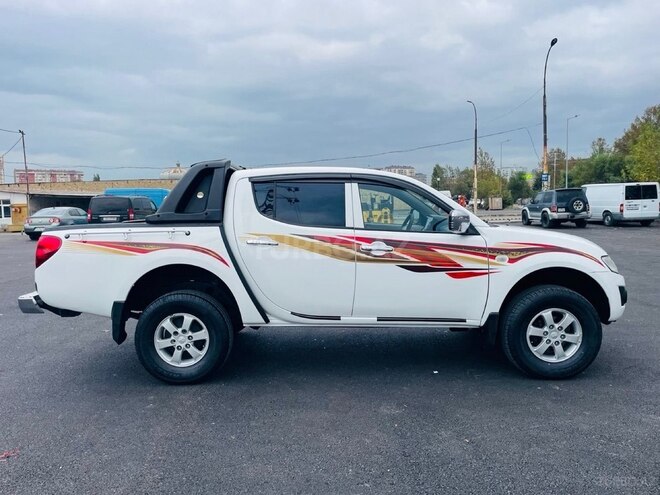 Mitsubishi L200 2012, 220,000 km - 2.5 л - Xırdalan