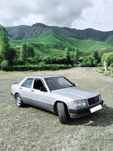 Mercedes 190 1993, 450,000 km - 2.0 l - Goranboy