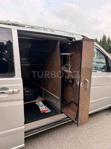 Mercedes  2009, 210,000 km - 2.1 l - Sumqayıt