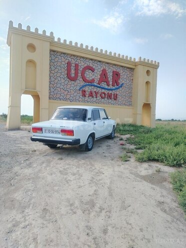 LADA (VAZ) 2107 2006, 64,000 km - 1.6 l - Ucar