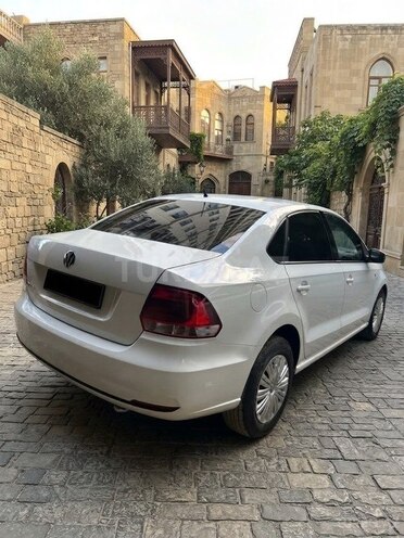Volkswagen Polo 2018, 147,000 km - 1.6 л - Bakı