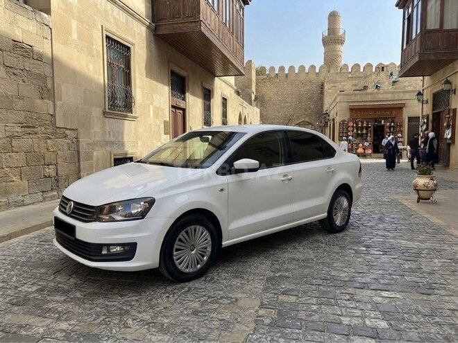 Volkswagen Polo 2018, 147,000 km - 1.6 л - Bakı