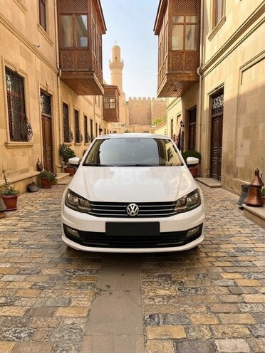 Volkswagen Polo 2018, 147,000 km - 1.6 л - Bakı