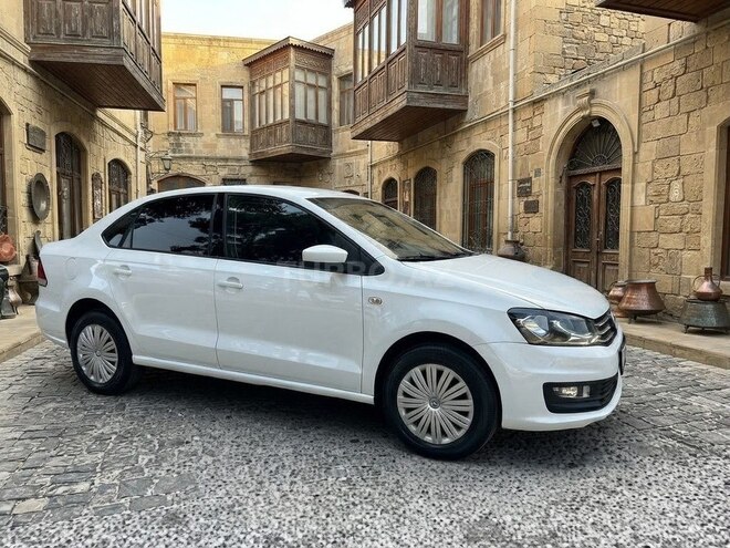 Volkswagen Polo 2018, 147,000 km - 1.6 л - Bakı