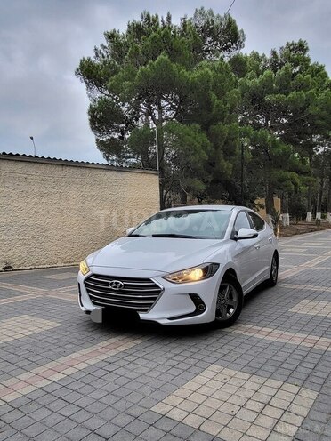 Hyundai Elantra 2016, 224,500 km - 2.0 l - Bakı