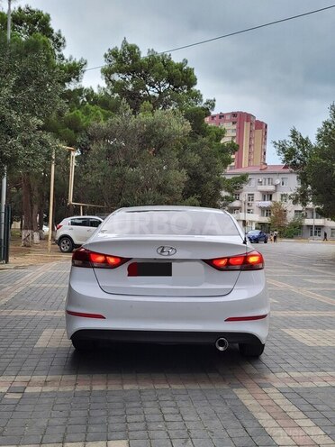 Hyundai Elantra 2016, 224,500 km - 2.0 l - Bakı