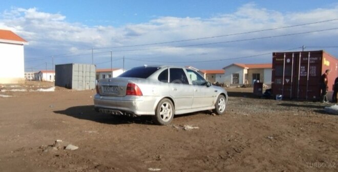 Opel Vectra 1999, 350,000 km - 1.8 l - Bakı